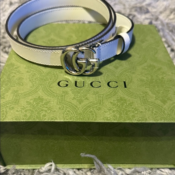 Gucci White Leather Belt with Silver Buckle - Picture 1 of 8